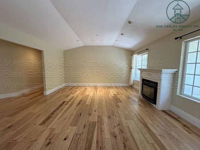 Building Photo - Spacious & Private Four Bedroom Carmel Val...