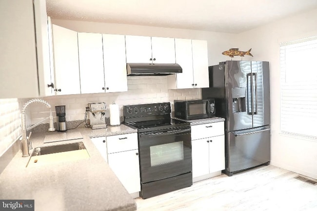 Building Photo - 2809 Beckon Dr