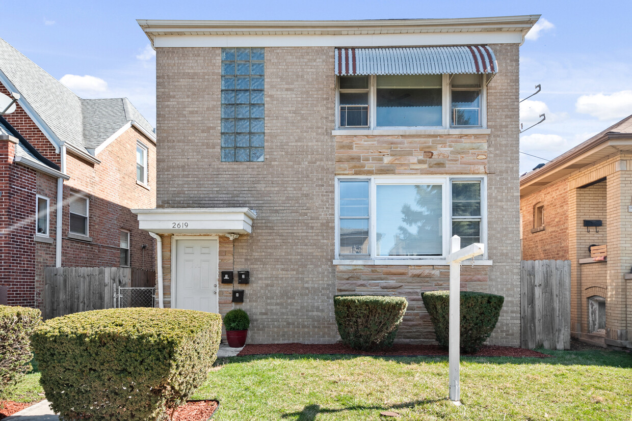 Foto principal - 2619 N Mobile Ave