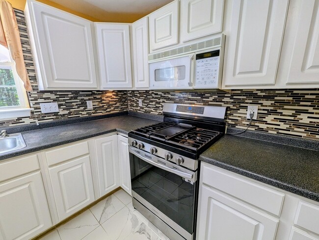 Building Photo - 52 Palomino Dr