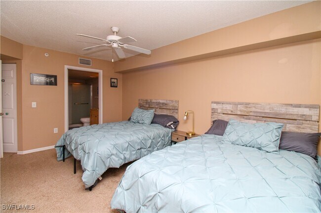Foto del edificio - 8659 River Homes Lane