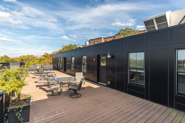 Foto del edificio - 150 Chestnut Hill Ave