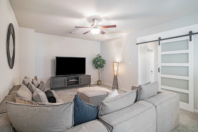 Building Photo - 206 Liatris Ct