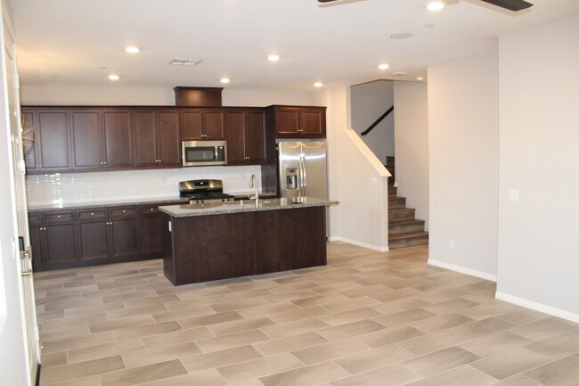 Foto del edificio - 7579 Spitfire St