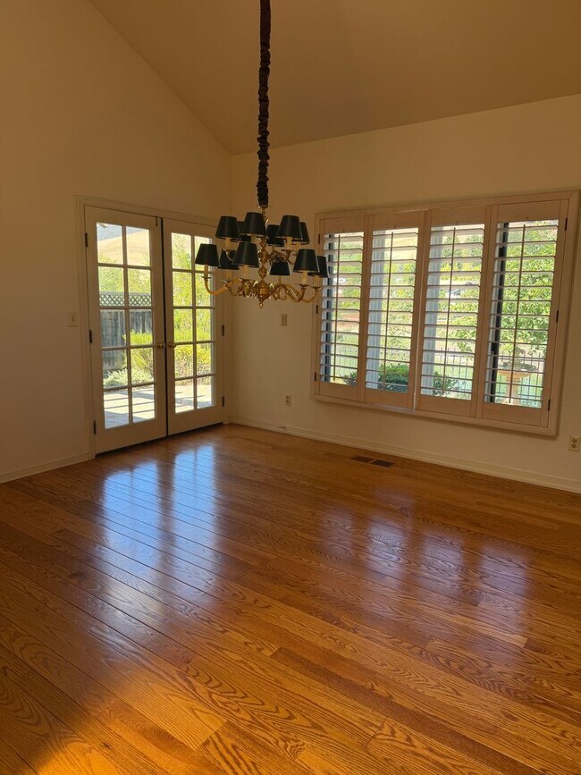 Foto del edificio - 742 Liquidamber Pl