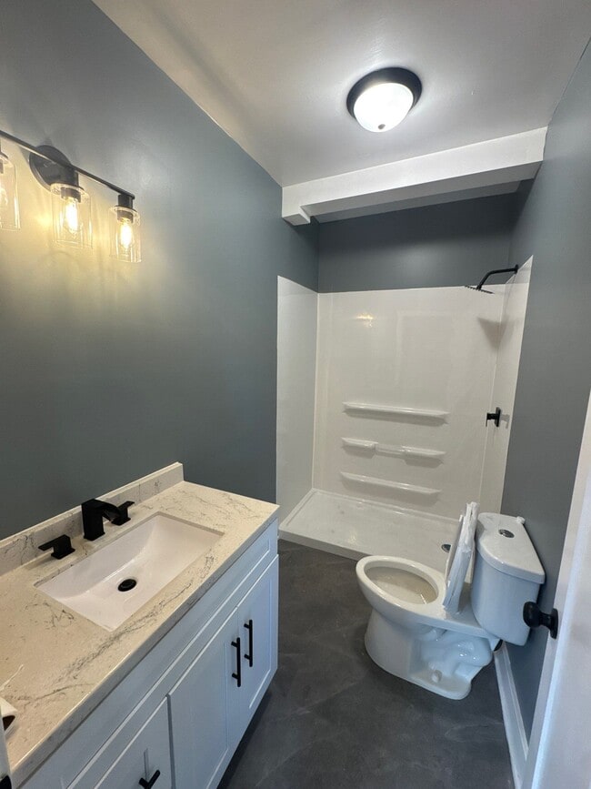 Building Photo - 1342 Edgemont Ave