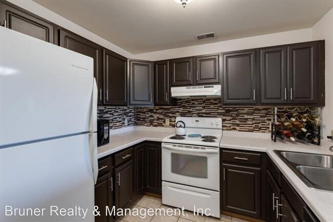 Building Photo - 1 br, 1 bath House - 102 Prairie Heights D...