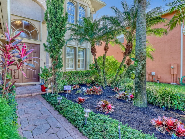 Foto del edificio - 2227 Ridgewood Cir