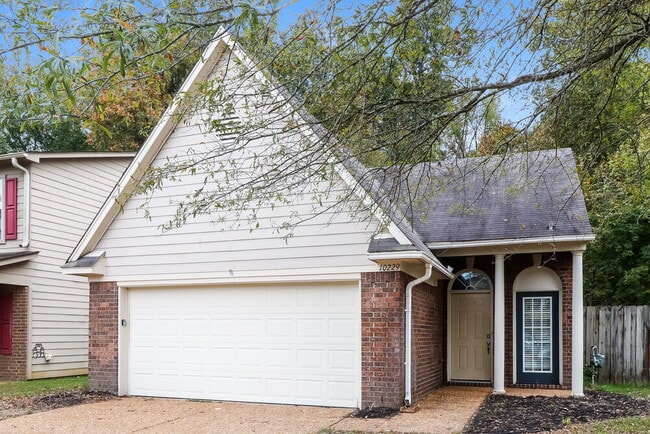 Building Photo - 10229 Cottage Farms Dr