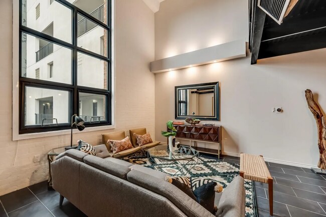 Foto del edificio - 3110 Thomas Ave