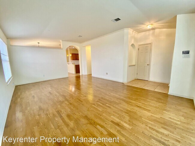 Building Photo - 3 br, 2 bath House - 4633 Walsall Loop