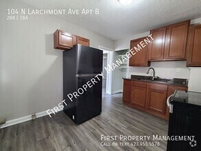 Building Photo - 104 Larchmont Ave