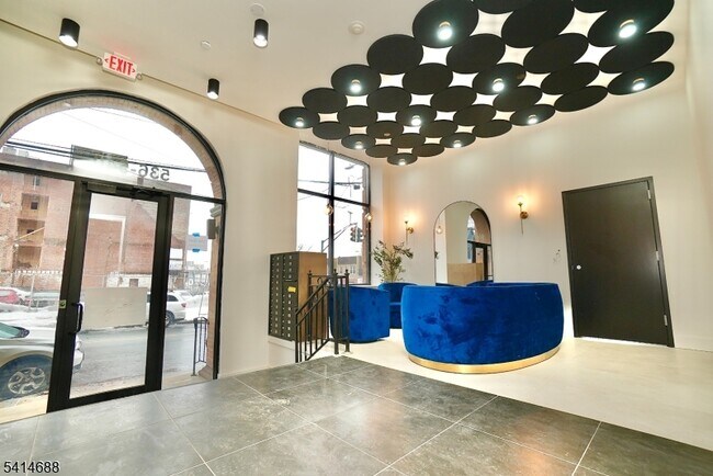 Foto del edificio - 536 Central Ave