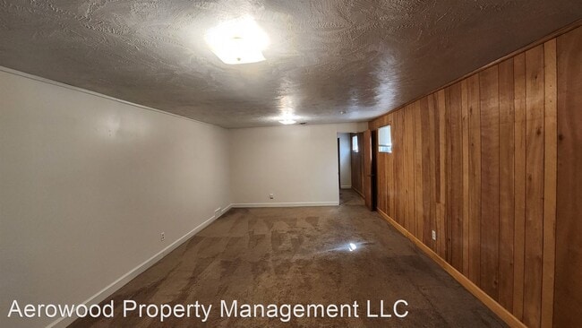 Building Photo - 3 br, 2 bath House - 5648 W Alder Way