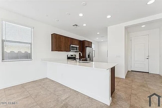 Foto del edificio - 8344 N 170th Ln