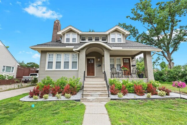 Building Photo - 221 Ardmore Dr