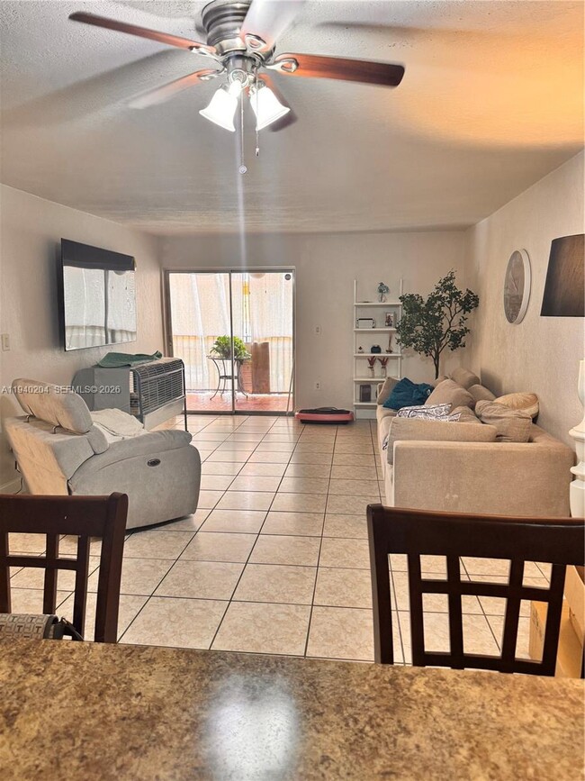 Building Photo - 1990 W 56th St