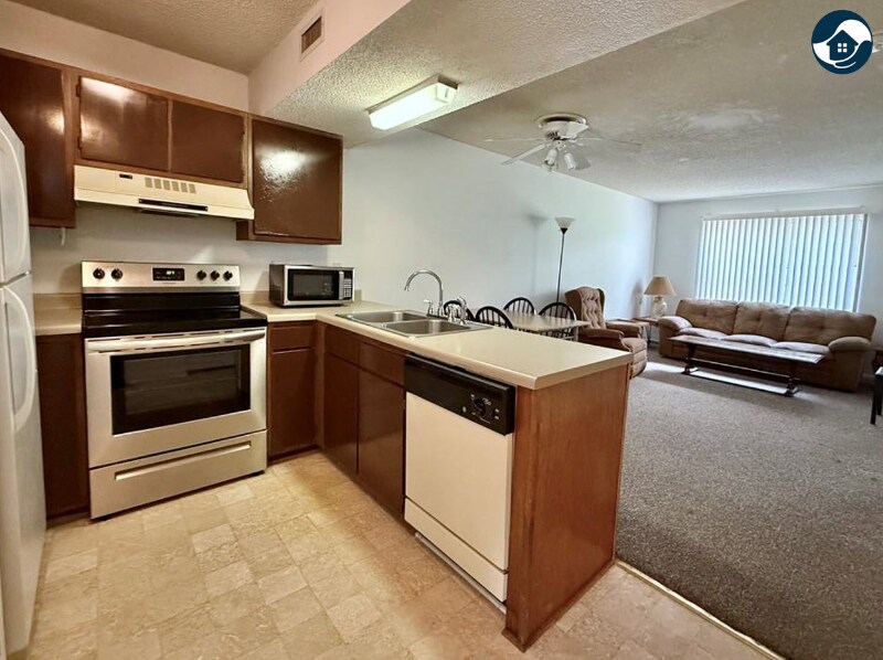 Foto principal - 229 E King St
