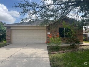 Building Photo - 331 Carriage Way