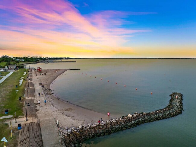 Foto del edificio - 714 Lee St