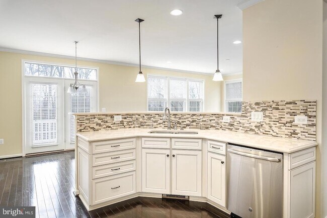 Foto del edificio - 10625 Legacy Ln