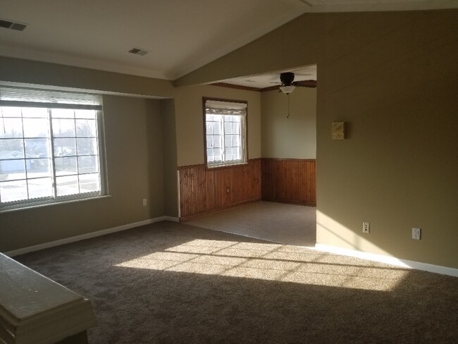 Foto del edificio - 31824 Kelly Rd