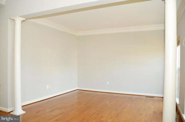 Building Photo - 1612 Durham Way