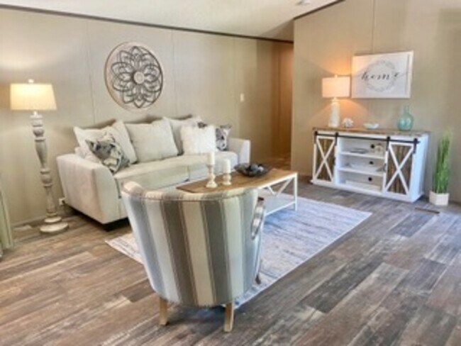 Foto del edificio - 101 Lone Pine Ln