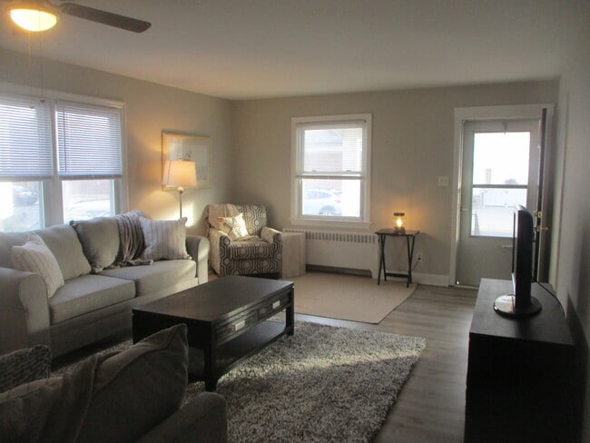 Sala de estar - 11 S Gladstone Ave