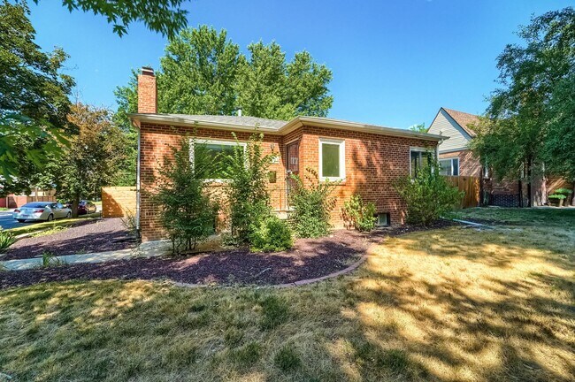 Foto del edificio - Very nice home near Washington Park.