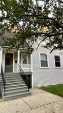 Building Photo - 307 McKinley St