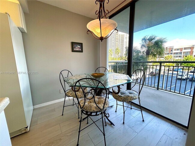 Building Photo - 3031 N Ocean Blvd