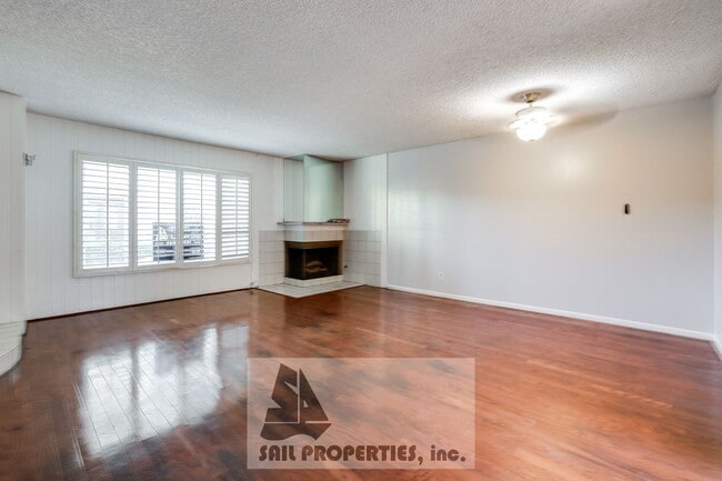 Building Photo - 10793 Onyx Ct