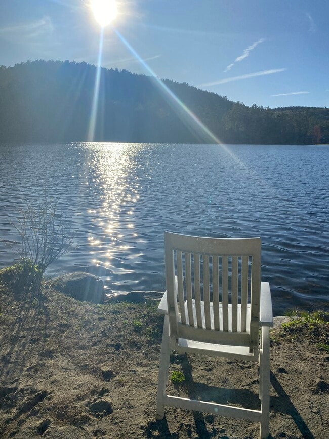 Puesta de sol en el lago - 11 Overlook Ln N