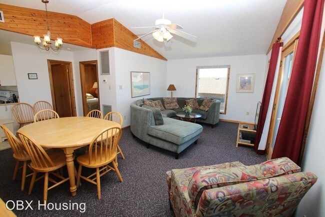 Building Photo - 5353 N Virginia Dare Trail