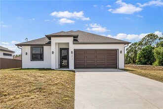 Building Photo - 3813 25th St SW