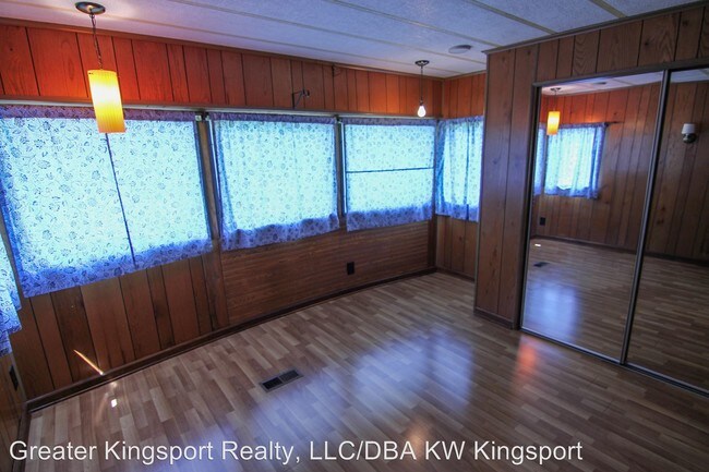 Foto del edificio - 2 br, 2 bath House - 220 Fairview Lane