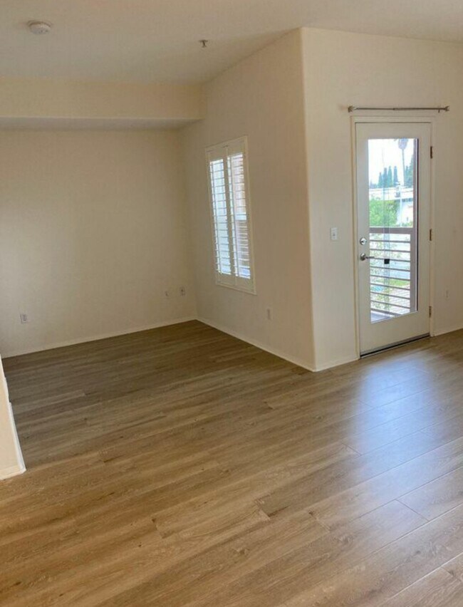 Building Photo - 3550 Torrance Blvd