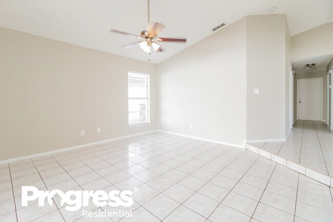 Building Photo - 1372 San Diego Ct