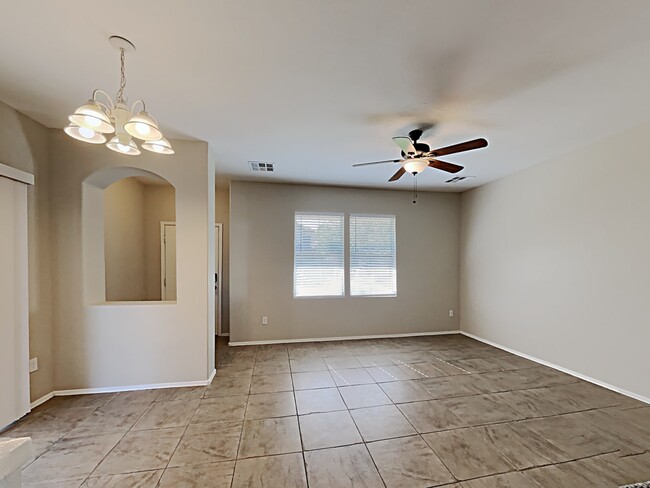 Building Photo - 1558 S Jacana Ln
