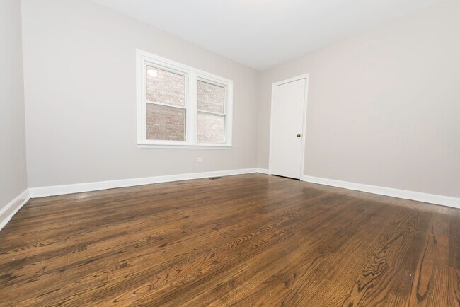 Building Photo - 1743 N 39th Ave