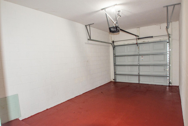 Building Photo - 2489 Lancien Ct