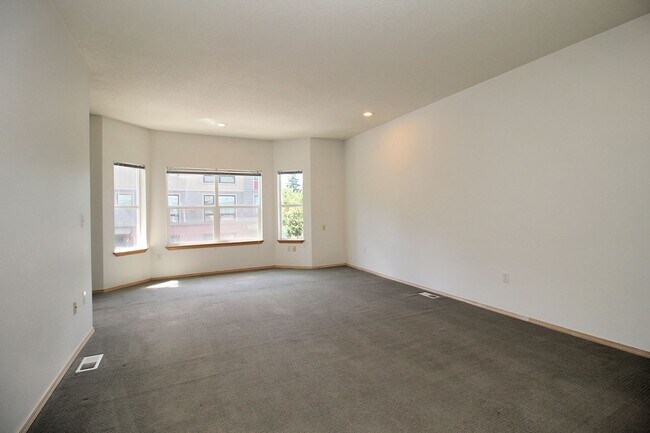 Foto del edificio - 3413 SW Moss St