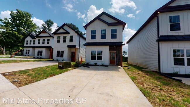 Building Photo - 3 br, 2 bath House - 187 Fairview Lane