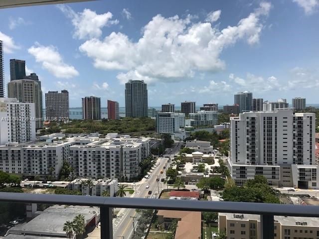 Foto del edificio - 1010 SW 2nd Ave