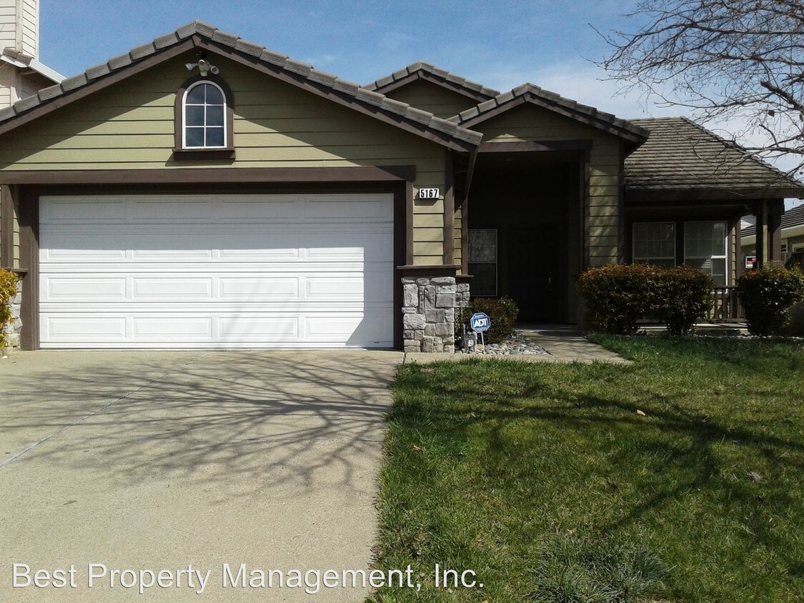 Foto principal - 5167 Prewett Ranch Dr