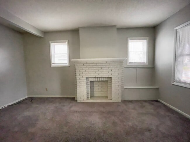 Building Photo - 1409 W Jackson St