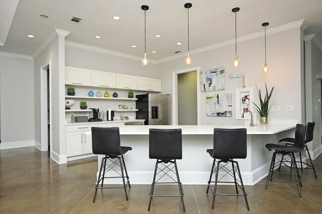 Foto del edificio - 5016 Koster Hill Pl