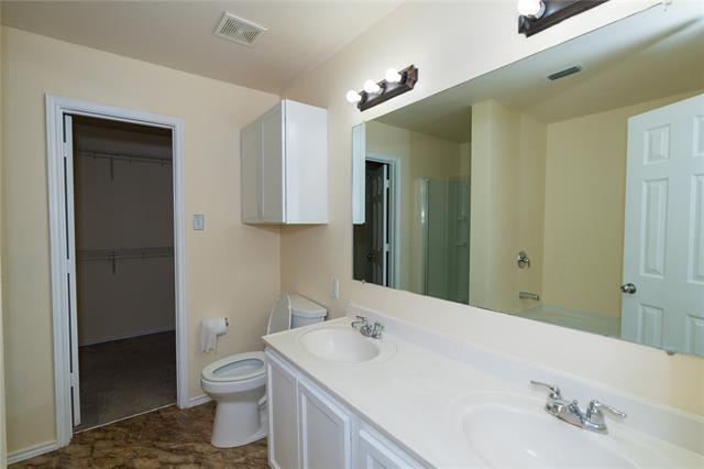 Building Photo - 1717 Shawnee Trail