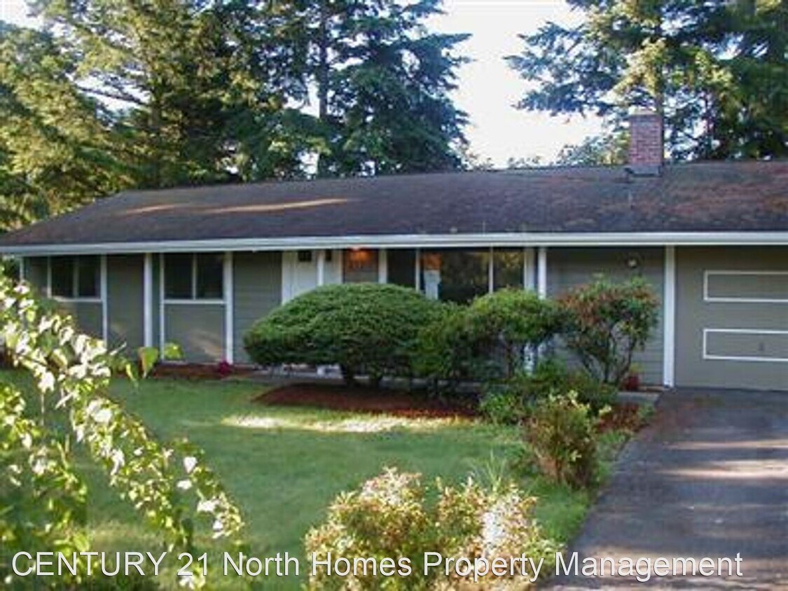 Primary Photo - 3 br, 1 bath House - 6125 NE 200th St